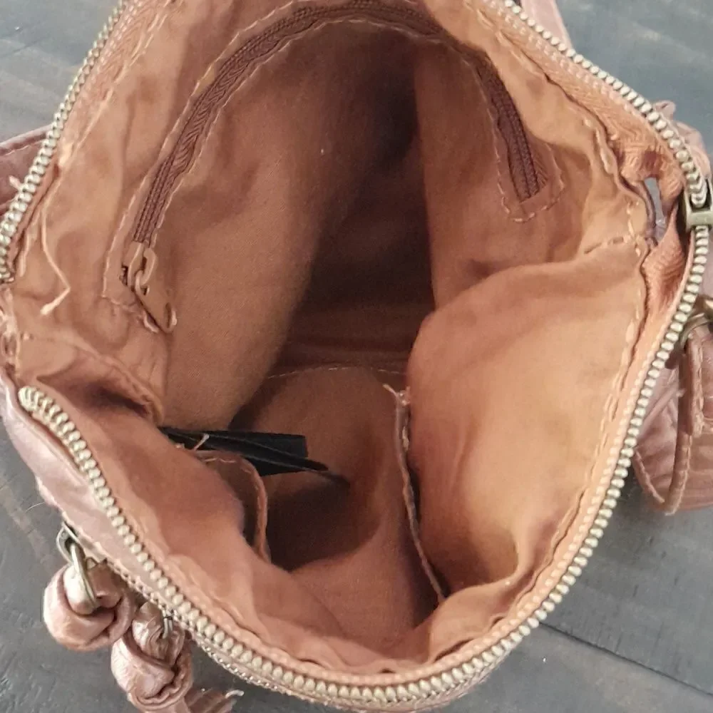 Stone Mountain USA crossbody bag lots of pockets good condition one gray one tan